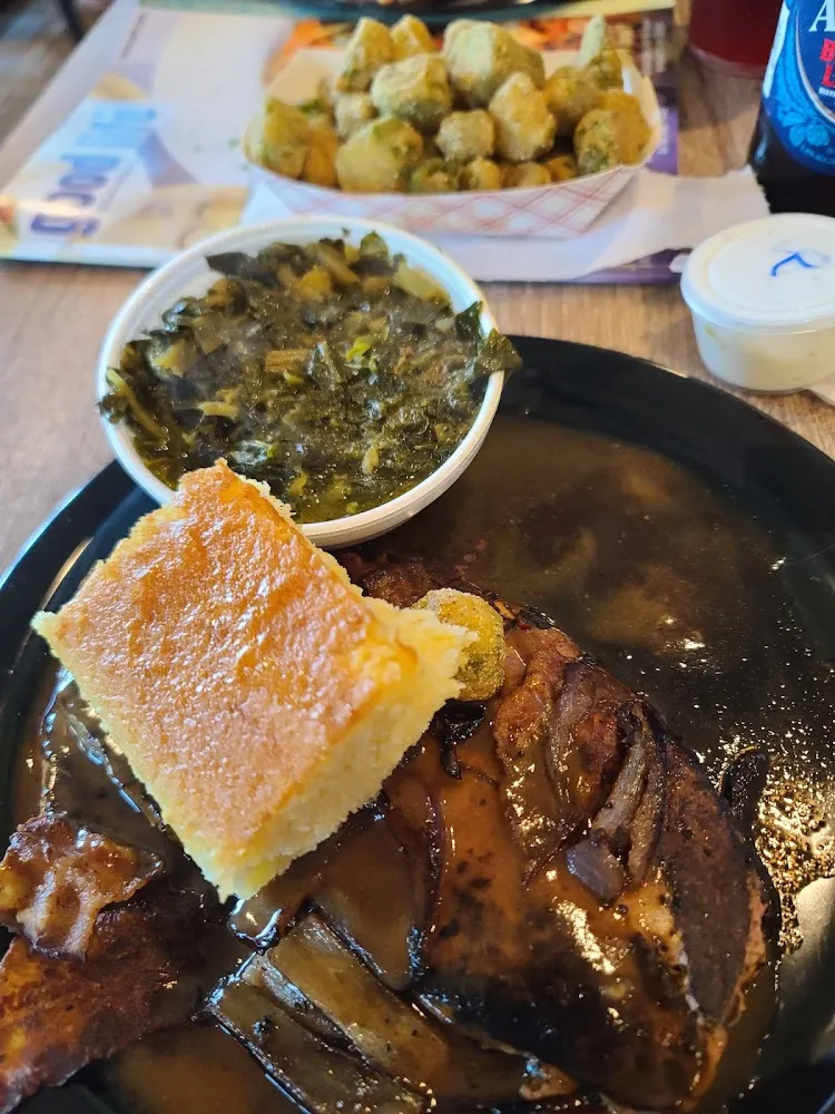 Open Faced Brisket with Mashed Potatoes and Gravy